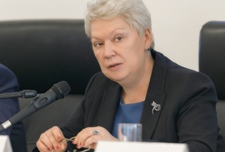Васильева взяла под контроль ситуацию с отдыхом детей, пострадавших от наводнения в Забайкалье